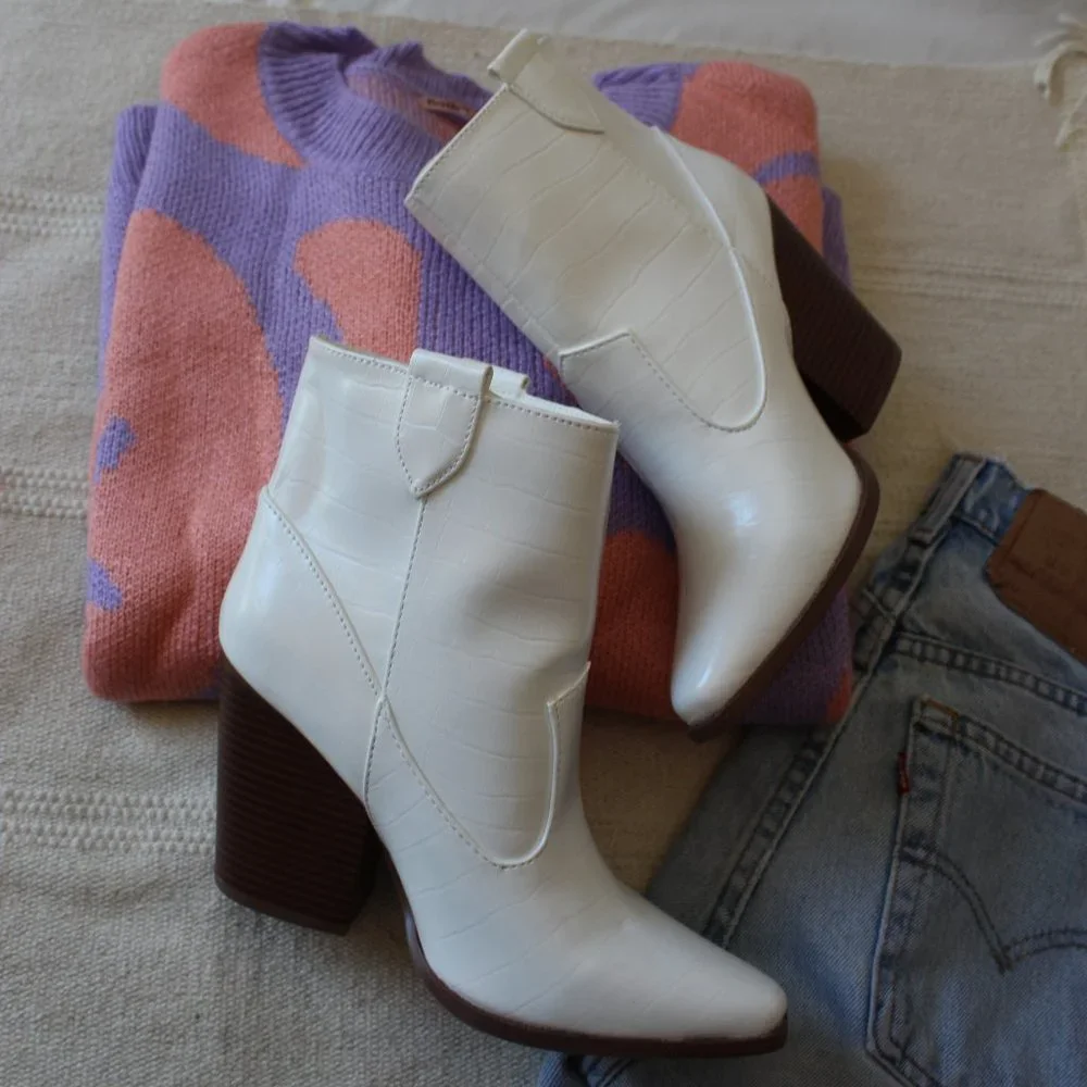 🆕The Debbie// White croco western style boot - Picture 4 of 10
